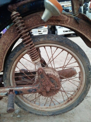 ขาย A100 สภาพแห้งๆ เดิมๆ ดิบๆ สนิมๆ ตามรูป ไม่มีเล่ม