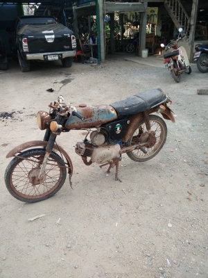 ขาย A100 สภาพแห้งๆ เดิมๆ ดิบๆ สนิมๆ ตามรูป ไม่มีเล่ม