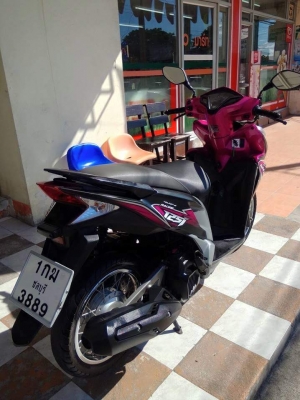 ใหม่ล่าสุด Honda Click 125i ปี 2556 สีชมพู ดำด้าน รุ่น Racing combi - brake รถสวยม๊ากมาก