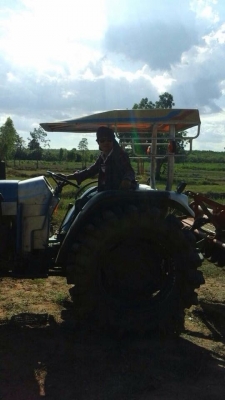 รถไถแชมราคาถูกเพียง130000บาทเท่านั้นพร้อมโรตารี่ปั่นดินตราช้างครับ รถไถแชมราคาถูกเพียง130000บาทเท่านั้นพร้อมโรตารี่ปั่นดินตราช้างครับ