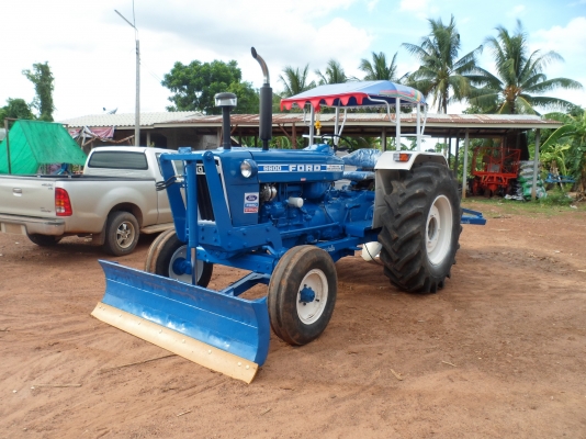 ขายรถไถ FORD 6600 T5 เสื้อเรียบ เช็คใหม่หมด จัดให้สำหรับท่านที่ชอบรถสภาพเดิมๆ หางสามและใบมีด พร้อมลุย