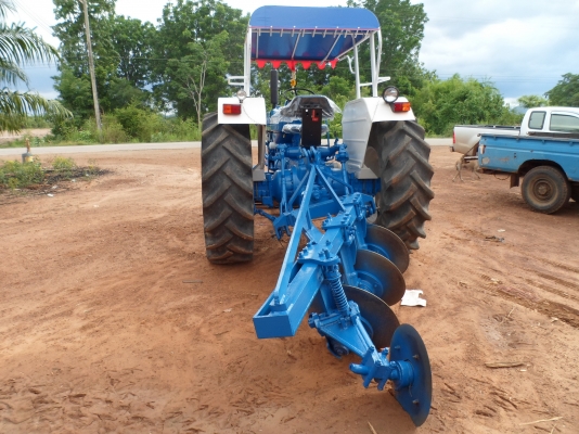 ขายรถไถ FORD 6600 T5 เสื้อเรียบ เช็คใหม่หมด จัดให้สำหรับท่านที่ชอบรถสภาพเดิมๆ หางสามและใบมีด พร้อมลุย