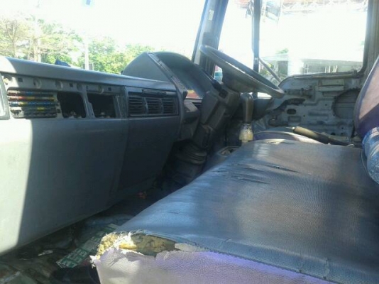 ขาย6ล้อHINO FC3J เครื่องJO7C ยาว 6.50เมตร รถต้องเก็บหัวหน่อยครับ