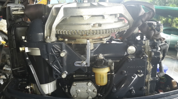 ขายเครื่องเรือ YAMAHA 30เเรง นำเข้าญี่ปุ่น สตาร์ทไฟฟ้า น้ำออกดี พร้อมใช้