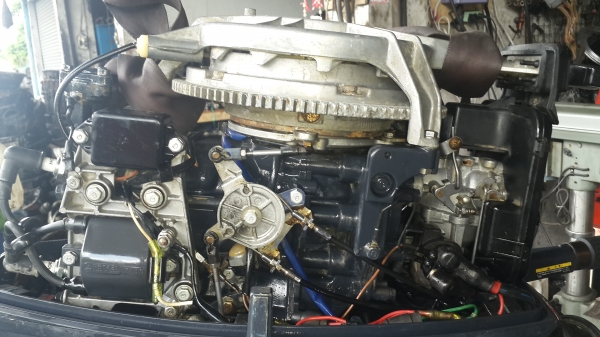 ขายเครื่องเรือ YAMAHA 30เเรง นำเข้าญี่ปุ่น สตาร์ทไฟฟ้า น้ำออกดี พร้อมใช้