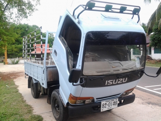ISUZU 4ล้อ ปี39เครื่อง88 สภาพดีพร้อมใช้