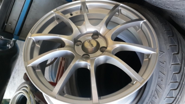 แม็กซ์ ขอบ 17 4 รู 100 สวยๆ