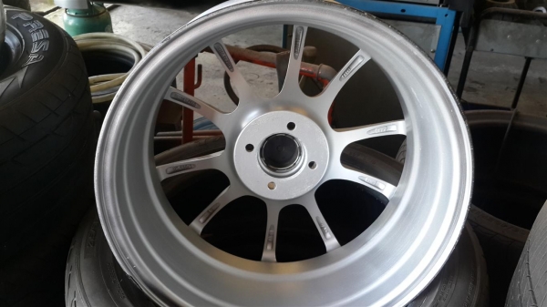 แม็กซ์ ขอบ 17 4 รู 100 สวยๆ