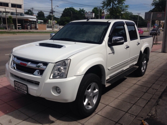 ISUZU D-MAX 4 ประตู AUTO ปี 2010 รถสวยจัด ARIBAG คู่หน้า เบรค ABS กระจกไฟฟ้า มีจอ TV ล้อ MAX เครื่อง ช่วงล่าง แน่น สีสวย รถพร้อมใช้งาน จัดไฟแนนได้