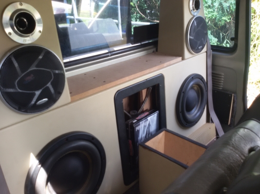 ด่วน ๆ MAZDA FAMILIA 1400i ปี 38 เกียร์ 5 speed แอร์เย็น เครื่องเสียง 1 ชุดลดราคา 35000 ครับ ด่วนๆ ด่วน ๆ MAZDA FAMILIA 1400i ปี 38 เกียร์ 5 speed แอร์เย็น เครื่องเสียง 1 ชุดลดราคา 35000 ครับ ด่วนๆ