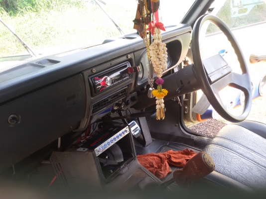 ด่วน ๆ MAZDA FAMILIA 1400i ปี 38 เกียร์ 5 speed แอร์เย็น เครื่องเสียง 1 ชุดลดราคา 35000 ครับ ด่วนๆ ด่วน ๆ MAZDA FAMILIA 1400i ปี 38 เกียร์ 5 speed แอร์เย็น เครื่องเสียง 1 ชุดลดราคา 35000 ครับ ด่วนๆ