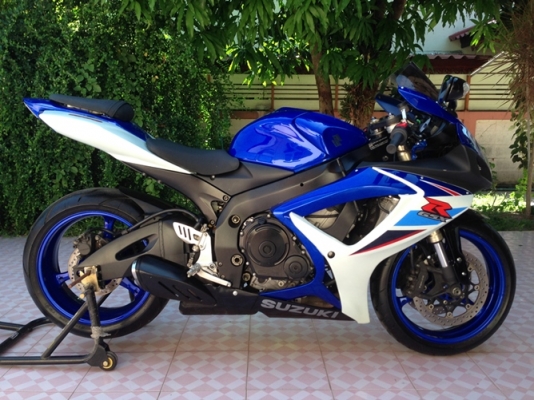ขาย.SUZUKI .Gsxr600.(K8)สเปคUSAปี 08สรรพสารมิตรแท้ๆรถสวยพร้อมใช้งานเครื่องสมบูณ์ครับ