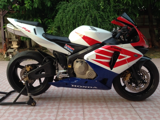 ขาย.CBR600.ปี2004สรรพสารมิตรแท้ รถเครื่องสดมากครับ พร้อมใช้งาน.ครับ