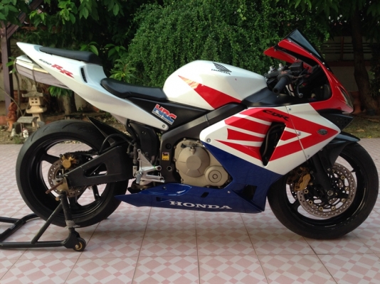 ขาย.CBR600.ปี2004สรรพสารมิตรแท้ รถเครื่องสดมากครับ พร้อมใช้งาน.ครับ