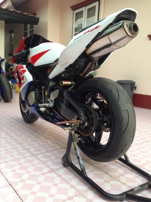 ขาย.CBR600.ปี2004สรรพสารมิตรแท้ รถเครื่องสดมากครับ พร้อมใช้งาน.ครับ