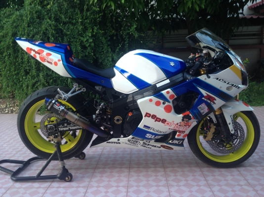 ขาย.SUZUKI Gsxr1000(K3)ปี2003ของแต่งเยอะครับรถสวยเครื่องสดๆมากๆครับรถพร้อมใช้