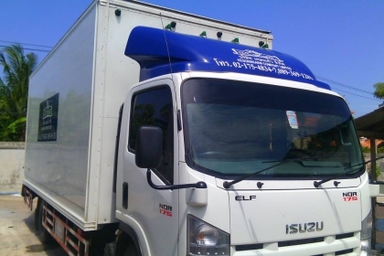 หกล้อ อีซูซุ NQR 175 ปี56 บรรทุกตู้สวยหุ้มมีเนียม สภาพดีสวยเดิมจากห้าง เอกสาร แจ้งทะเบียนโอน มือแรก