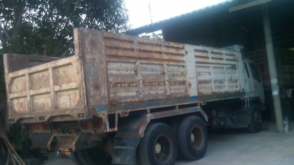 ขายด่วนรถสิบล้อหลง627M6ดั้มเครือง260แรงม้าปี49รถสวยเดิม ขายด่วนรถสิบล้อหลง627M6ดั้มเครือง260แรงม้าปี49รถสวยเดิม