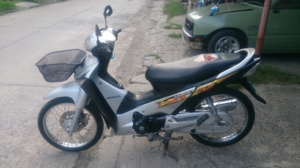 wave 125s ไฟเลี้ยวบังลม พร้อมใช้งาน