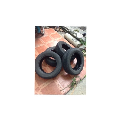 ขายยาง195-65-15ปี11,12สี่เส้น