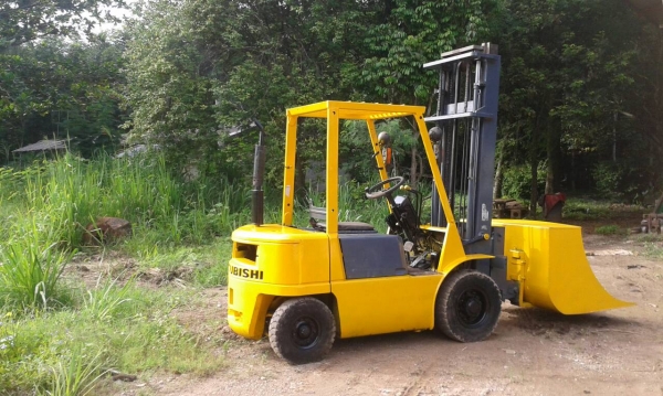 ขายด่วน รถโฟร์คลิฟท์ MITSUBISHI 2 ตัน เสาสูง 4 เมตร