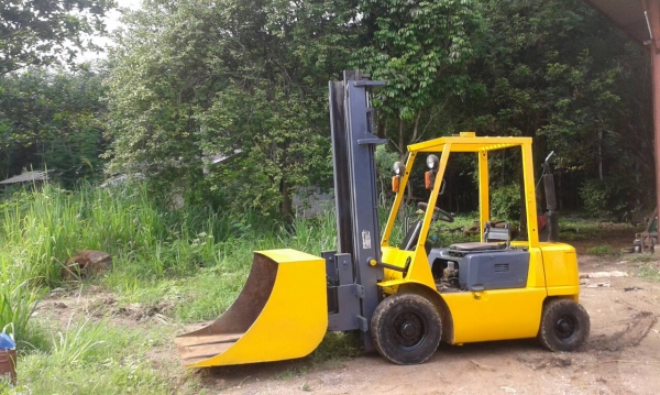 ขายด่วน รถโฟร์คลิฟท์ MITSUBISHI 2 ตัน เสาสูง 4 เมตร