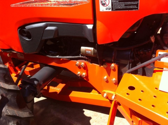 ขายรถไถ Kubota L3608(4WD) พร้อมใบมีดและผานบุกเบิกช้างDP224F รถไร่ สวยๆ พร้อมใช้งาน