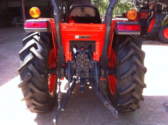 ขายรถไถ Kubota L3608(4WD) พร้อมใบมีดและผานบุกเบิกช้างDP224F รถไร่ สวยๆ พร้อมใช้งาน ขายรถไถ Kubota L3608(4WD) พร้อมใบมีดและผานบุกเบิกช้างDP224F รถไร่ สวยๆ พร้อมใช้งาน