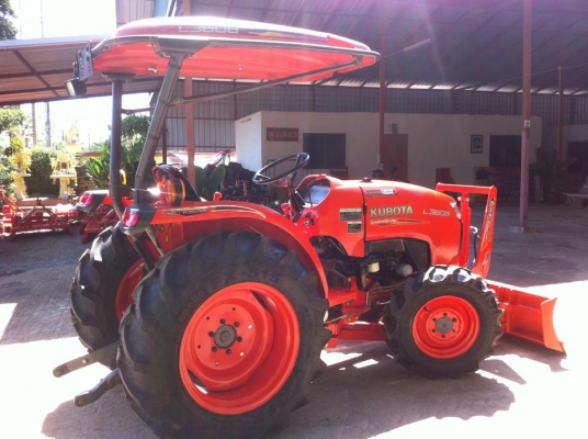 ขายรถไถ Kubota L3608(4WD) พร้อมใบมีดและผานบุกเบิกช้างDP224F รถไร่ สวยๆ พร้อมใช้งาน