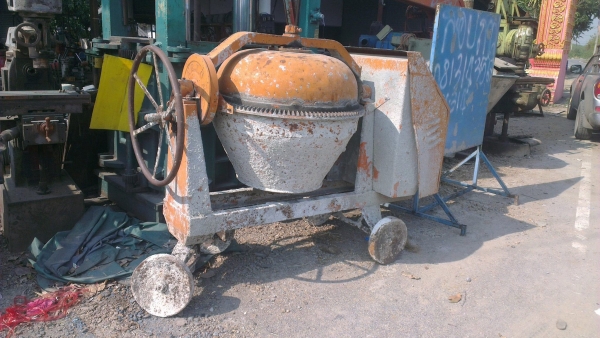 Sale>>โม่ปูน Baton Mixer สภาพสวย หมุนนุ่ม เฟืองแกนยังใหม่ พร้อมใช้งานครับ!!