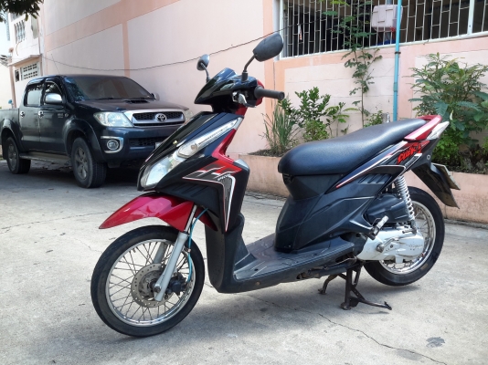 ขายฮอนด้าคลิกไอหัวฉีดปี53เครื่องเดิม พร้อมใช้งาน