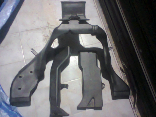 ท่อลมแอร์กลางล่างTerrano I