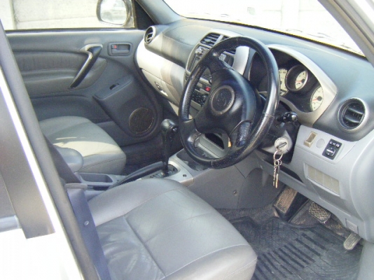 toyota rav4 โฉมที่2 ตัวท็อป