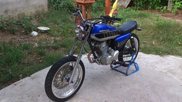 ็HONDA WING LF200cc. สภาพตามรูปเอี่ยมๆสวย ทะเบียนโอน