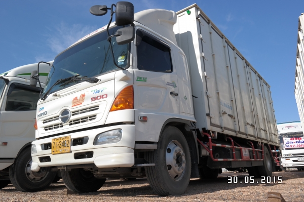 ขาย6ล้อตู้แห้ง10บานยาว 7.40เมตร Hino /220แรงม้า CNG แท้จากโรงงงาน