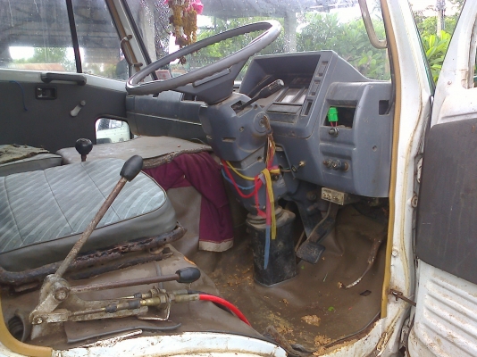 ขอแจ้งขาวครับ รถคันนี้เป็นของผมเอง ซึ่งขายไปนานแล้ว มีคนซื่อ ไอ้ประจักแอบอ้างระวังด้วยครับ ขอแจ้งขาวครับ รถคันนี้เป็นของผมเอง ซึ่งขายไปนานแล้ว มีคนซื่อ ไอ้ประจักแอบอ้างระวังด้วยครับ