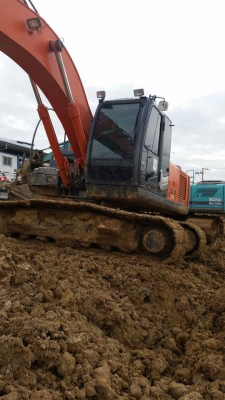 ขายด่วน hitachi zx200-3. สวยกริบ 5xxx ชั่วโมง