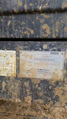 ขายด่วน hitachi zx200-3. สวยกริบ 5xxx ชั่วโมง