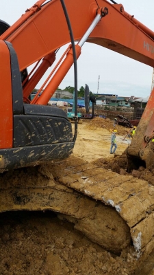 ขายด่วน hitachi zx200-3. สวยกริบ 5xxx ชั่วโมง