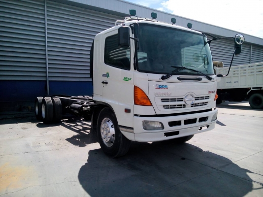 ขายรถ 10 ล้อลากคัทซีเพลาเดียว ยาว 7.80 เมตร HINO รุ่น MEGA เครื่องยนต์ 212 แรงม้า