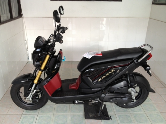 Zoomer-x ตัวTOP วิ่ง6000 ปี57 (ของแถม 4 รายการ) Zoomer-x ตัวTOP วิ่ง6000 ปี57 (ของแถม 4 รายการ)