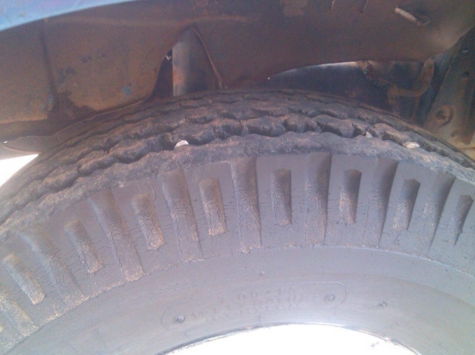 หกล้อ อีซูซุ TL 100 ช่วงสั้น สภาพดีสวยเดิมทั้งคัน ทะเบียนพรัอมโอน ((ลดราคา 142,000บ )) ด่วนๆ