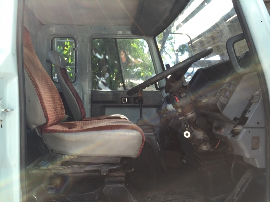 ขาย ตามสภาพหกล้อ ติดเครน