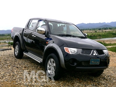 ไฟหน้า Triton 1 คู่ ของแท้ ตจวส่งได้ครับ