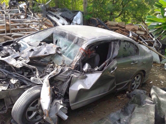 รื้อขายอะไหลทั้งคันซีวิค 06-11 ทะเบียนเเจ้งจอด