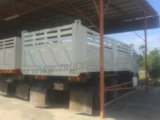 รถบรรทุก 10 ล้อดัมพ์ MITSUBISHI
