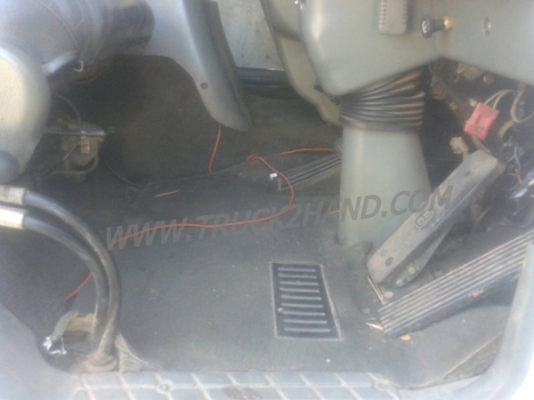 รถบรรทุก 10 ล้อดัมพ์ MITSUBISHI