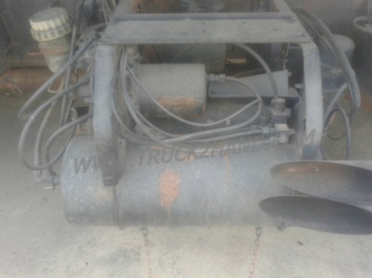 รถบรรทุก 10 ล้อดัมพ์ MITSUBISHI