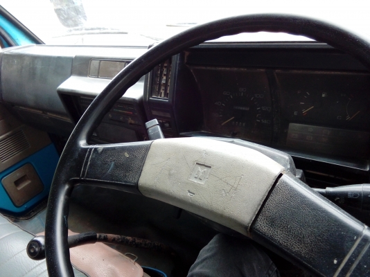 ขาย 6 ล้อ ISUZU NKR 110 แรง รถห้างแท้((ดาวน์ 108000บาท ออกรถได้เลย อนุมัติเร็ว 2ช.ม) เครื่องแห้ง แน่นๆ (4BE1 ฝาดำ) ช่วงล่างแน่น เบรคหัวทิ่ม แซสซีเยี่ยมๆ สวยจัดสวยเดิมๆทั้งเส้น พื้นกระบะปูเหล็กหนาๆแข็งแรง คอกเหล็กสูง