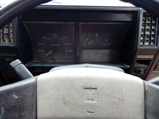 ขาย 6 ล้อ ISUZU NKR 110 แรง รถห้างแท้((ดาวน์ 108000บาท ออกรถได้เลย อนุมัติเร็ว 2ช.ม) เครื่องแห้ง แน่นๆ (4BE1 ฝาดำ) ช่วงล่างแน่น เบรคหัวทิ่ม แซสซีเยี่ยมๆ สวยจัดสวยเดิมๆทั้งเส้น พื้นกระบะปูเหล็กหนาๆแข็งแรง คอกเหล็กสูง